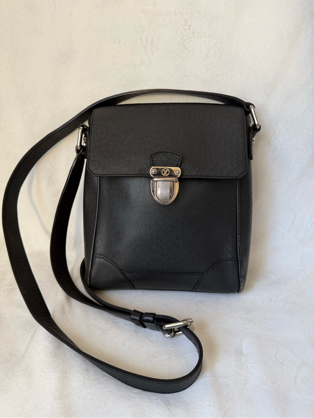 Louis Vuitton Messenger Bag in Ardoise